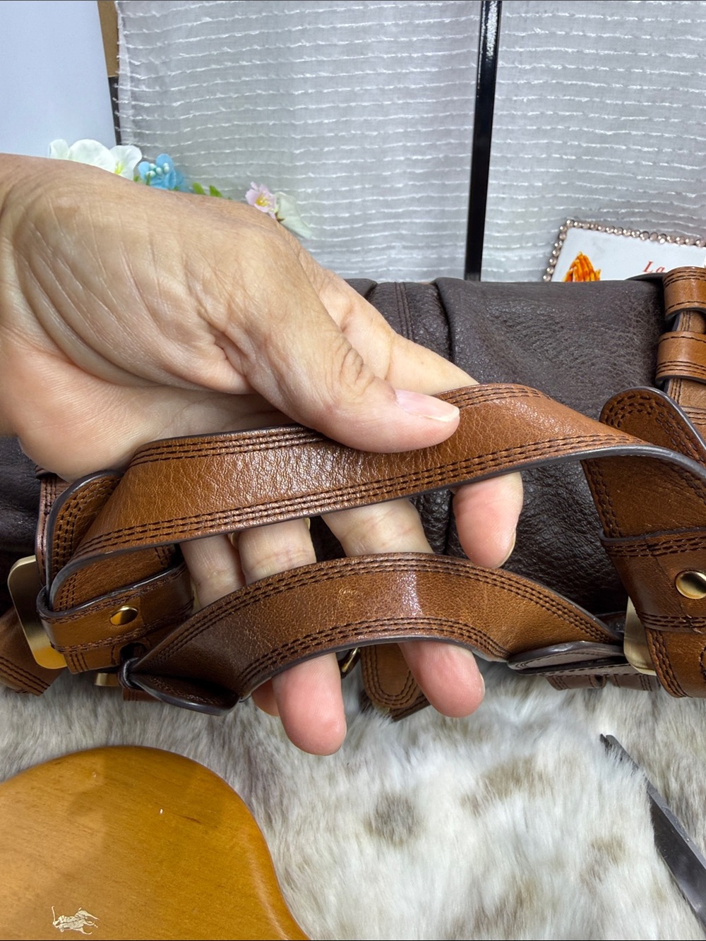 (X2)Vintage Michael Michael Kors Y2K dark brown and tan leather handbags. - Picture 10 of 15